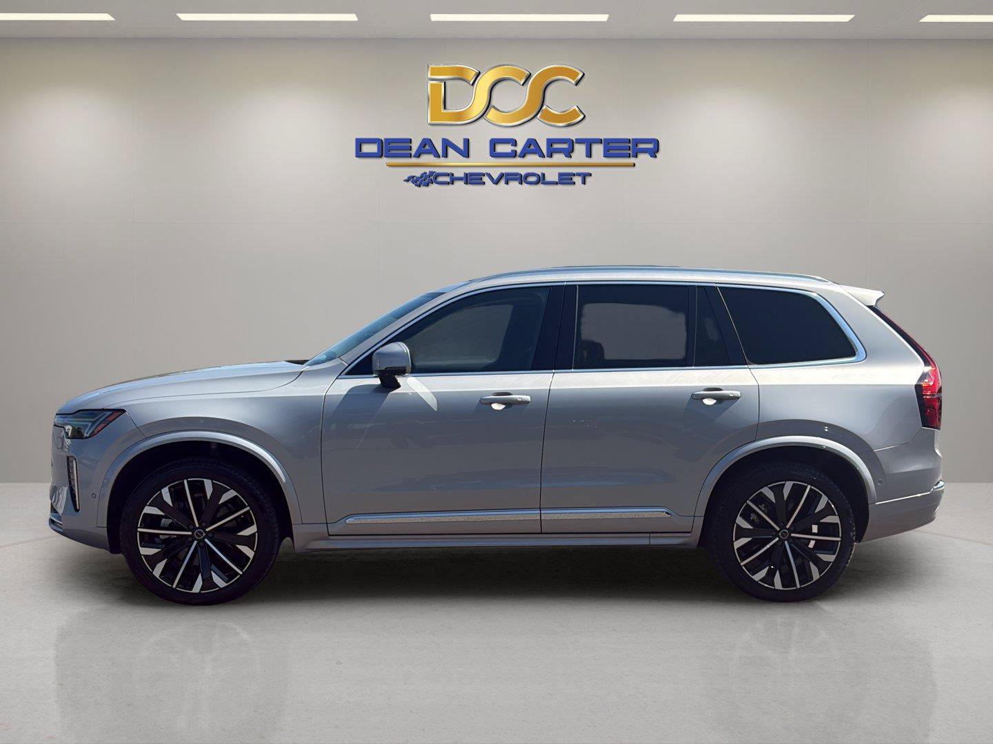 Used 2025 Volvo XC90 B6 Plus AWD/4WD image 2