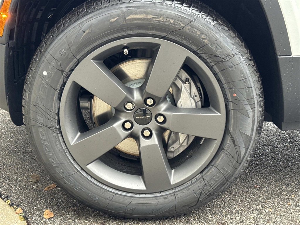 New 2026 Land Rover Defender 110 S image 10