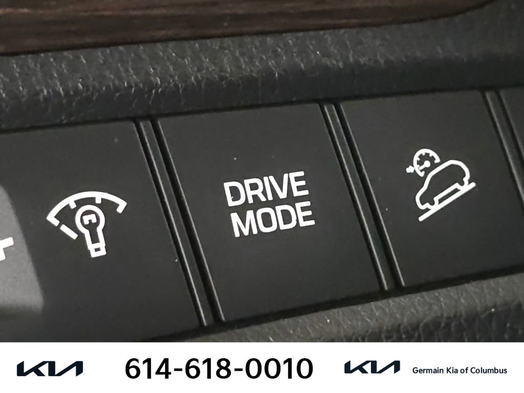 Used 2017 Hyundai Santa Fe Sport w/ 2.0T Ultimate Tech Package 05 image 31