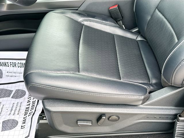 Used 2025 Ford F150 Lariat w/ Equipment Group 501A Mid AWD/4WD image 19