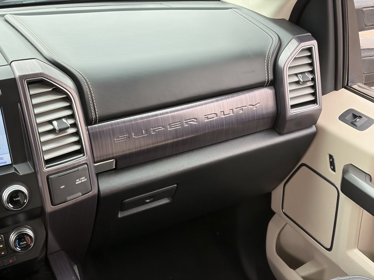 Used 2020 Ford F350 Limited AWD/4WD image 19