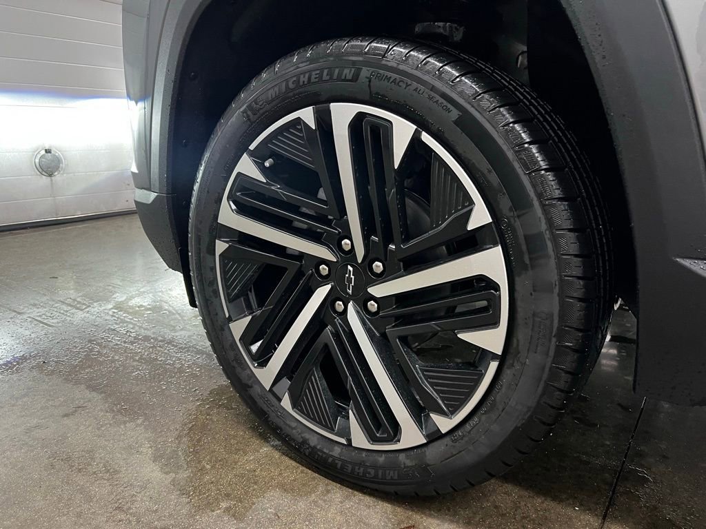 New 2026 Chevrolet Equinox RS w/ Convenience Package III image 11