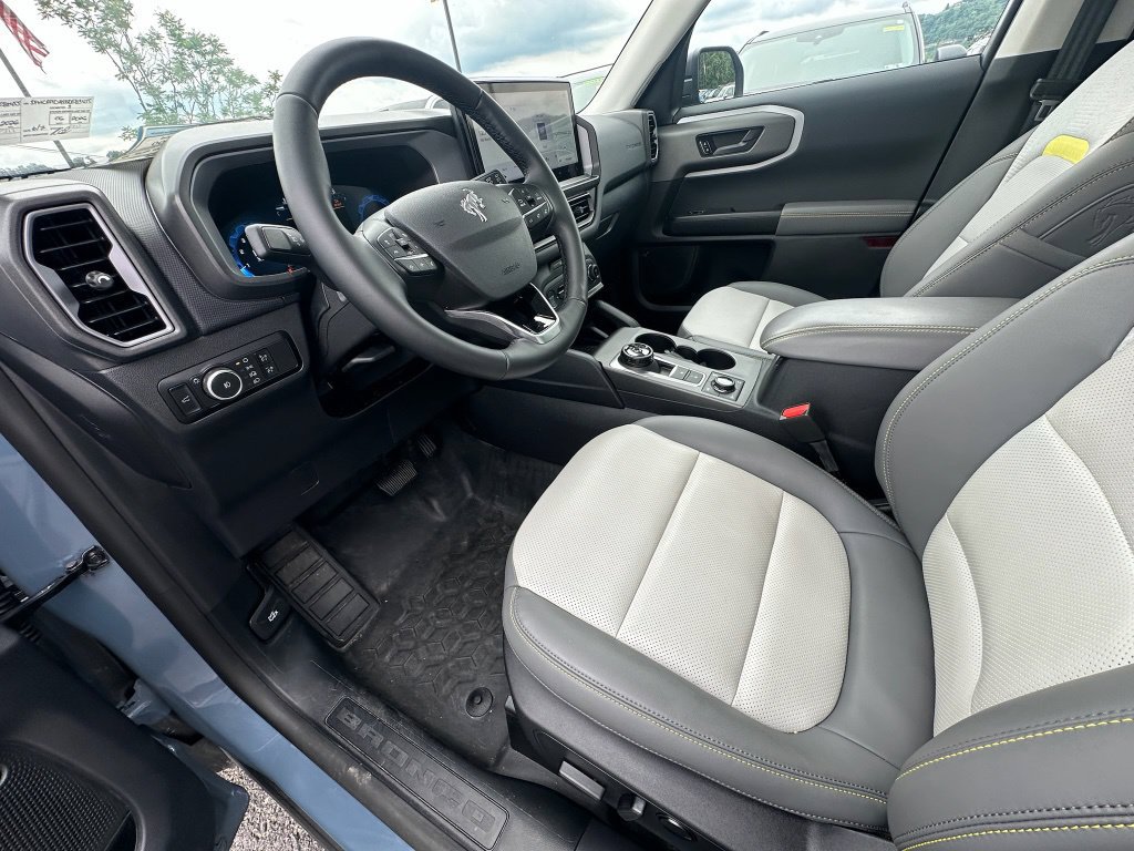 New 2025 Ford Bronco Sport Badlands w/ Sasquatch Badlands Package AWD/4WD image 17