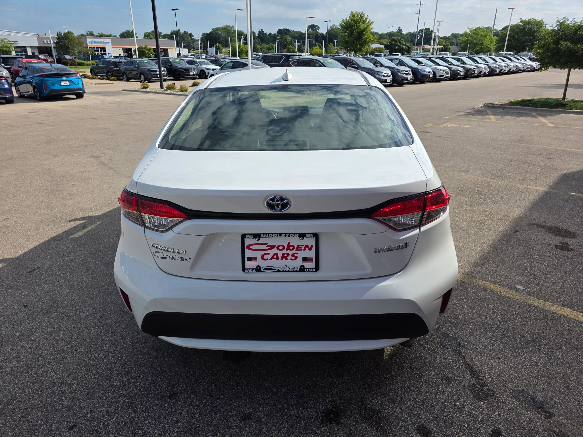 Used 2022 Toyota Corolla LE image 4