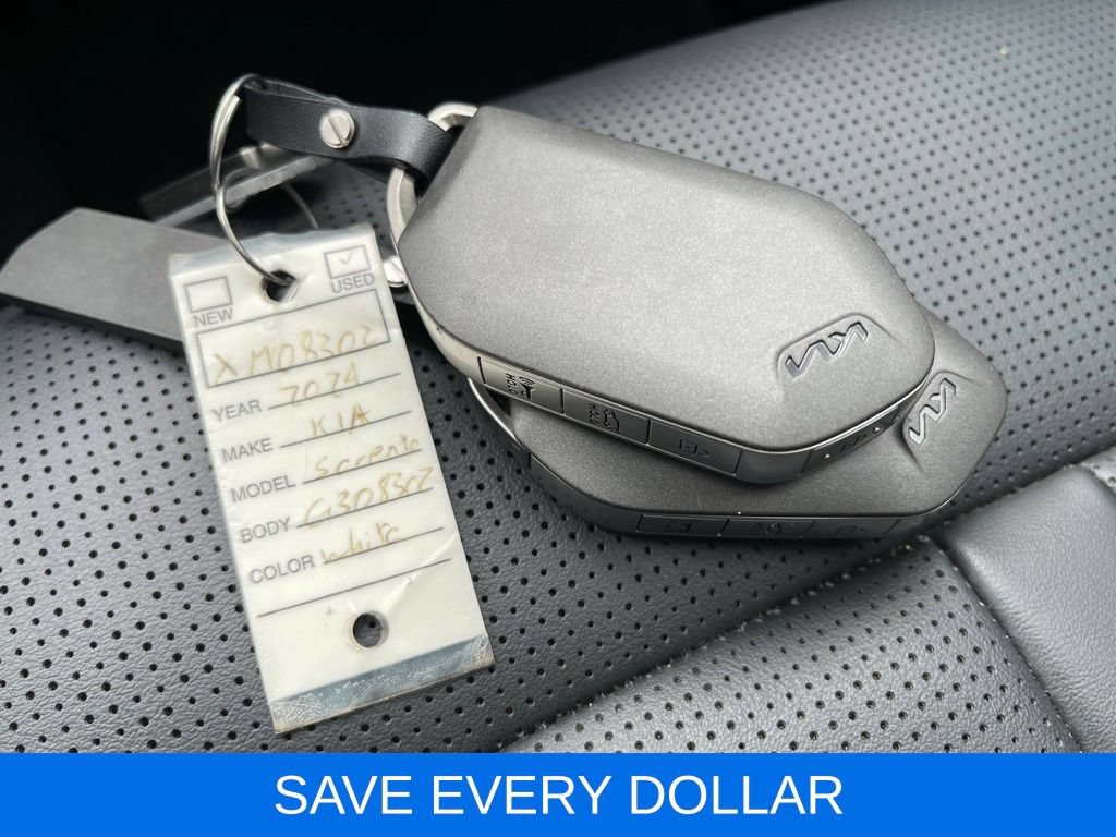 Used 2024 Kia Sorento EX w/ Panoramic Sunroof Package FWD image 31