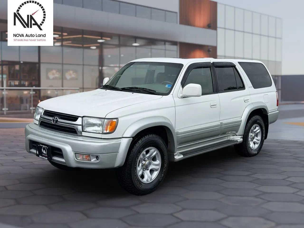 Used 2001 Toyota 4Runner Limited AWD/4WD image 4