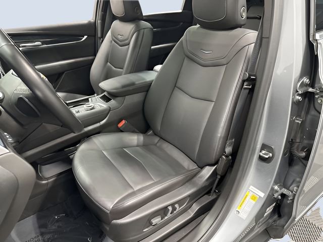 Used 2023 Cadillac XT5 Premium Luxury w/ Technology Package AWD/4WD image 31