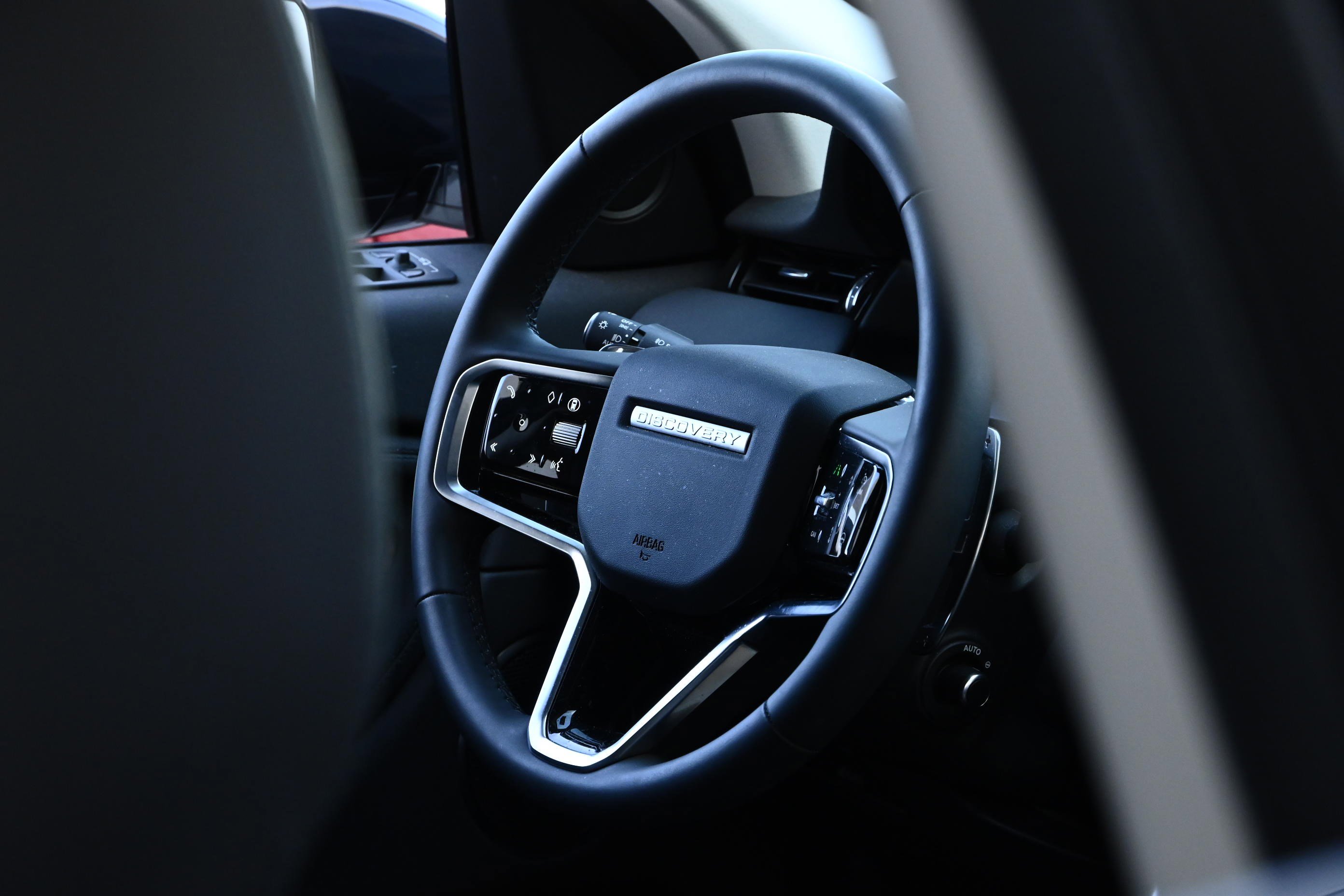 Used 2024 Land Rover Discovery Sport S image 20