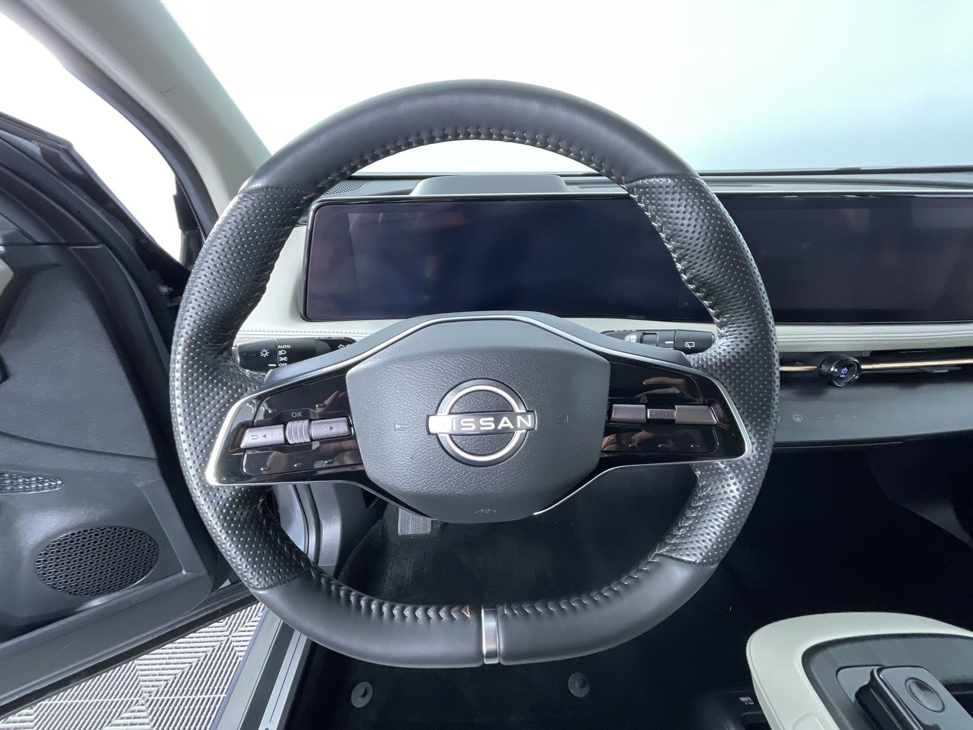 Certified 2024 Nissan Ariya AWD image 16