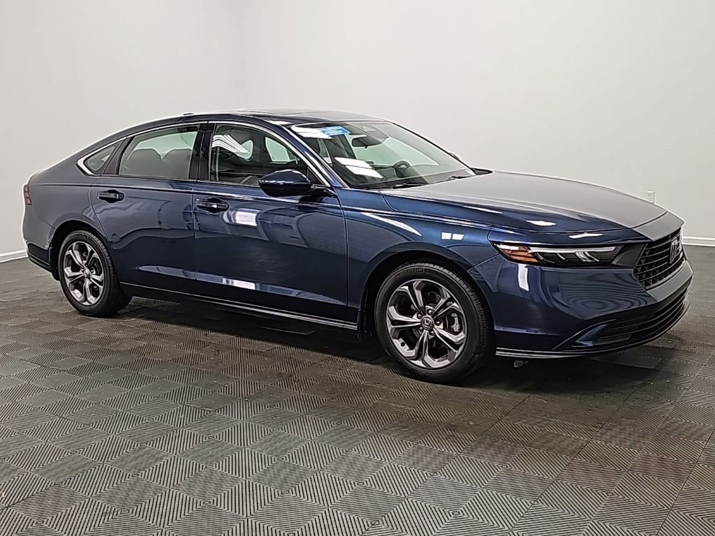 Used 2024 Honda Accord EX image 2