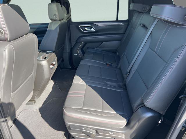 Used 2024 Chevrolet Suburban RST w/ Luxury Package image 27