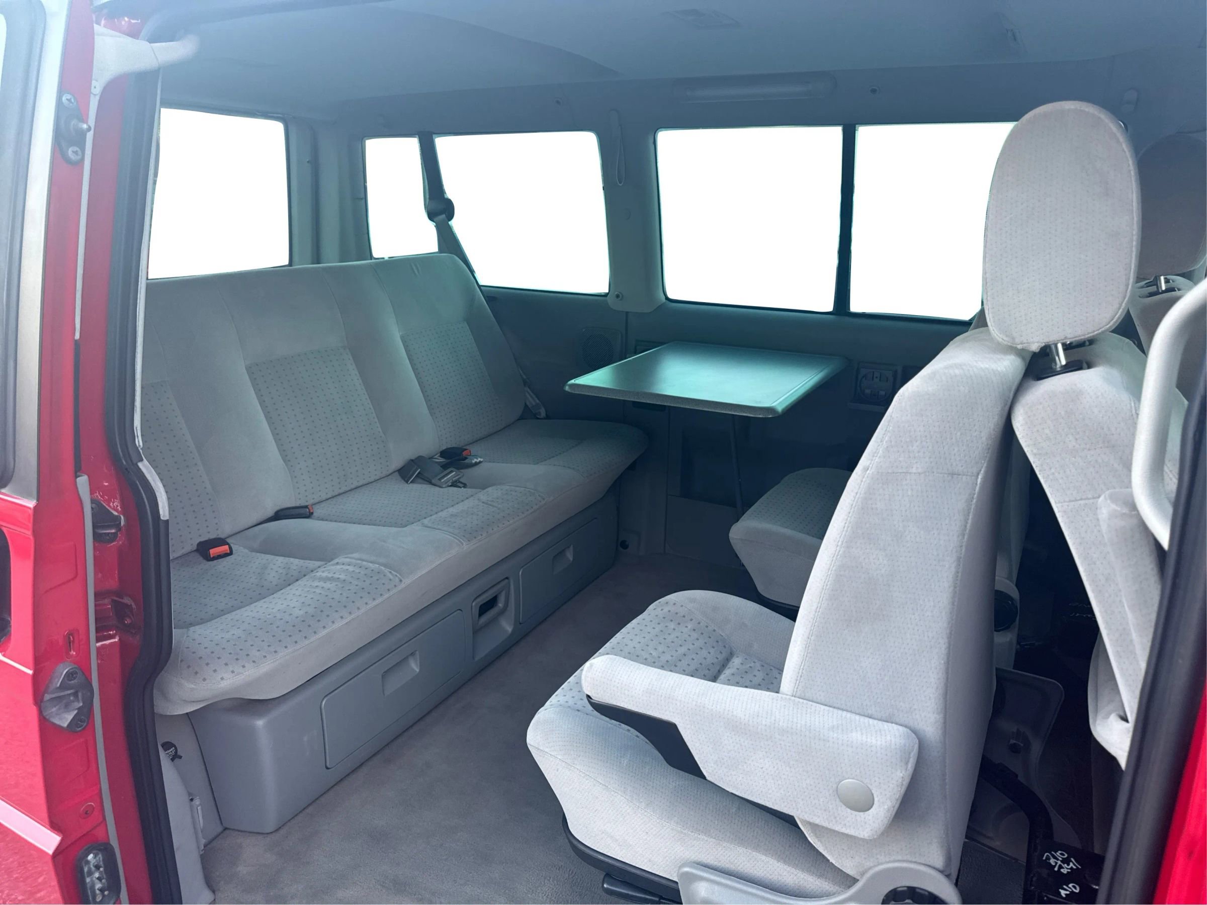 Used 2002 Volkswagen Eurovan MV image 19