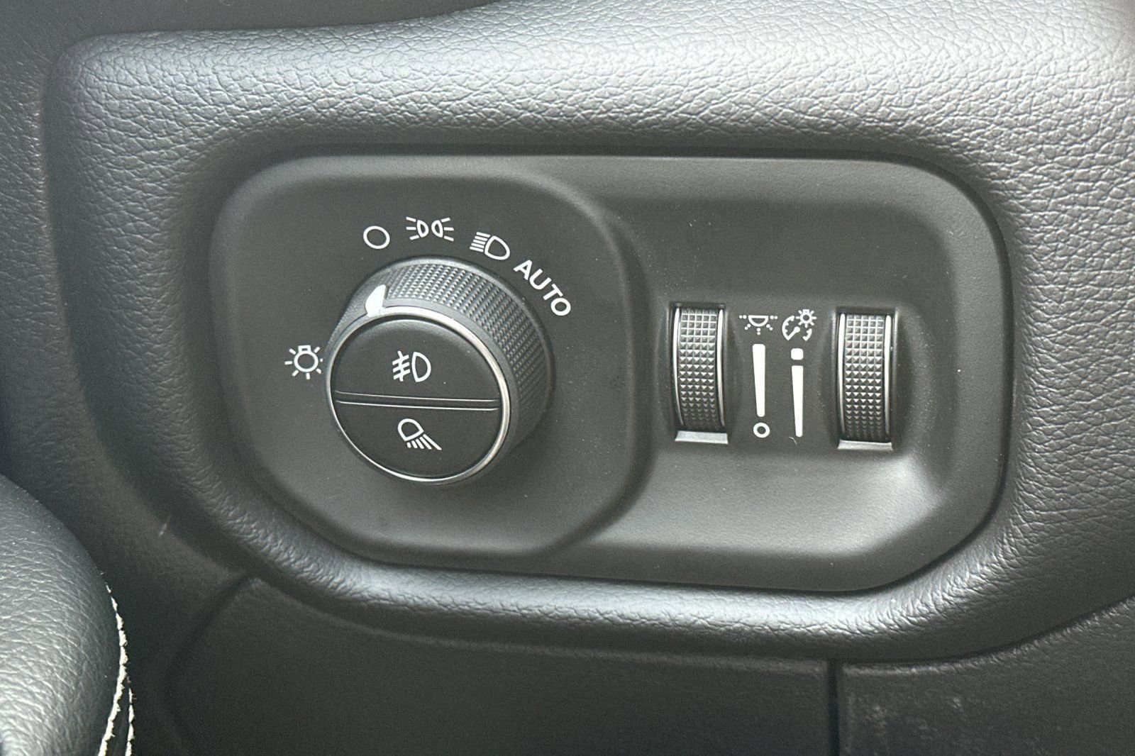 New 2026 RAM 5500 Tradesman w/ Laramie Trim Package image 30