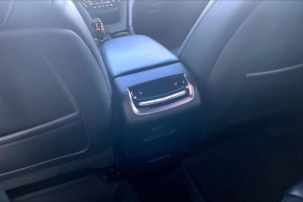 Used 2023 Cadillac XT6 Sport w/ Platinum Package AWD/4WD image 13
