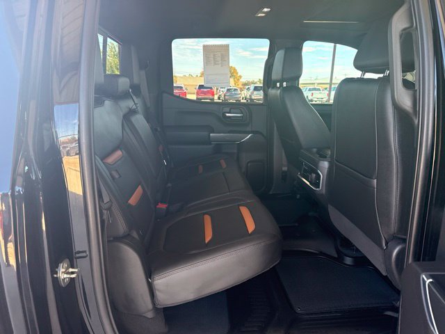 Used 2021 GMC Sierra 1500 AT4 w/ AT4 Value Package AWD/4WD image 11