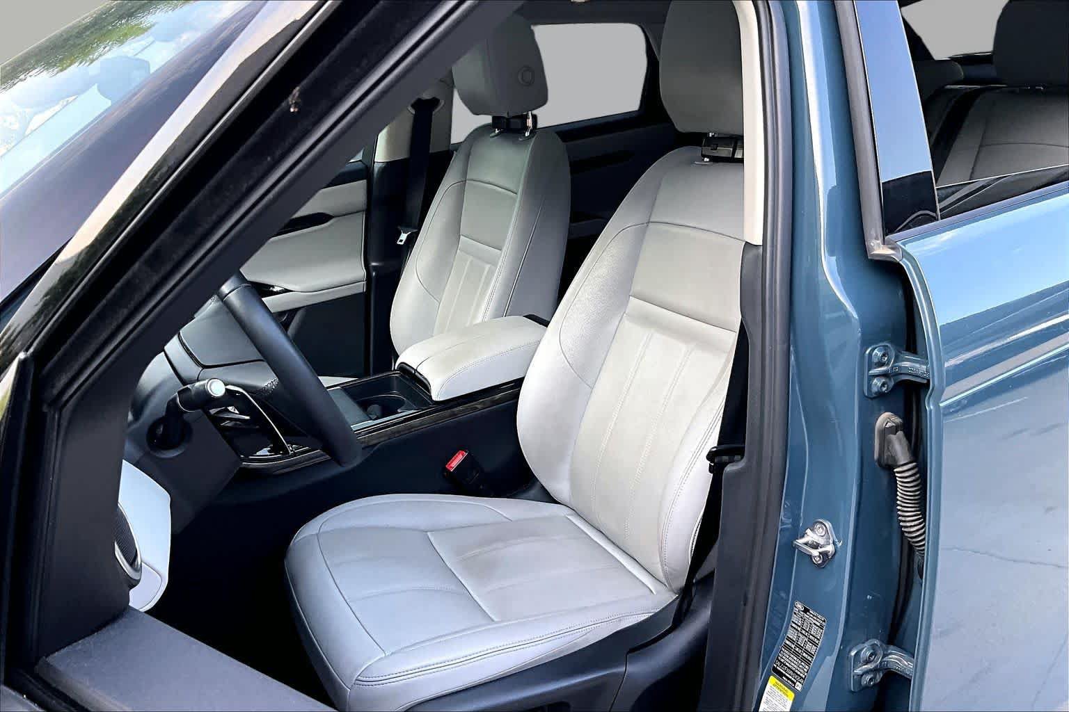 Used 2024 Land Rover Range Rover Evoque S AWD/4WD image 8