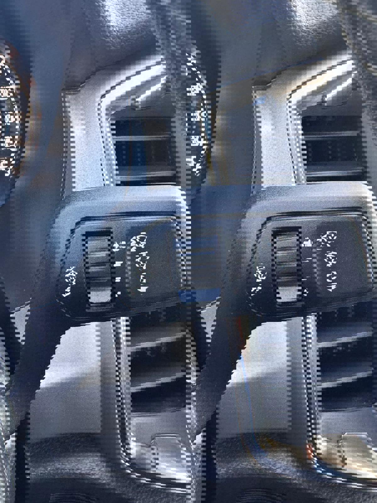 Used 2022 Ford Ranger XLT w/ Equipment Group 301A Mid image 18