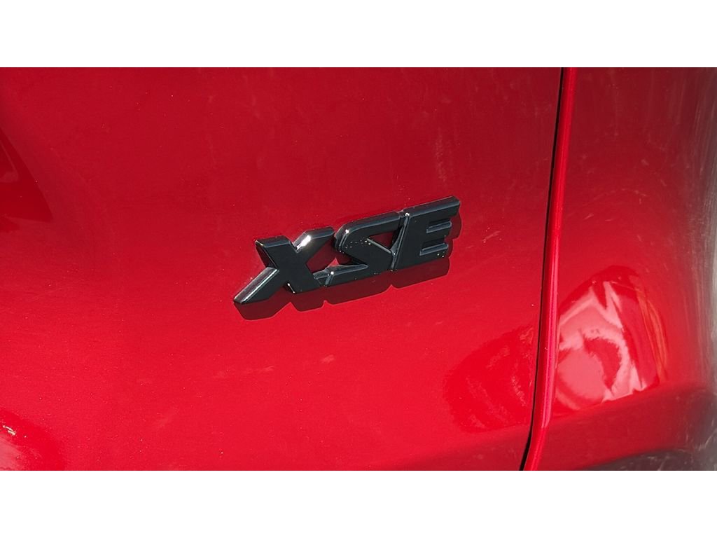 Used 2022 Toyota RAV4 XSE w/ Premium Package image 9