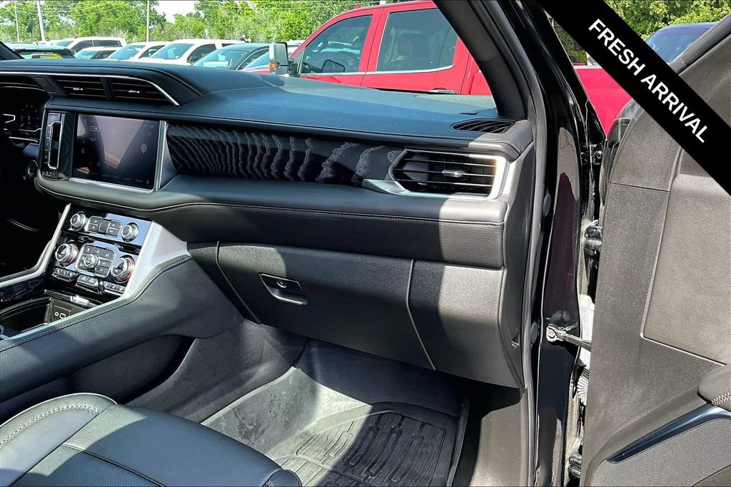 Used 2024 GMC Yukon Denali AWD/4WD image 26