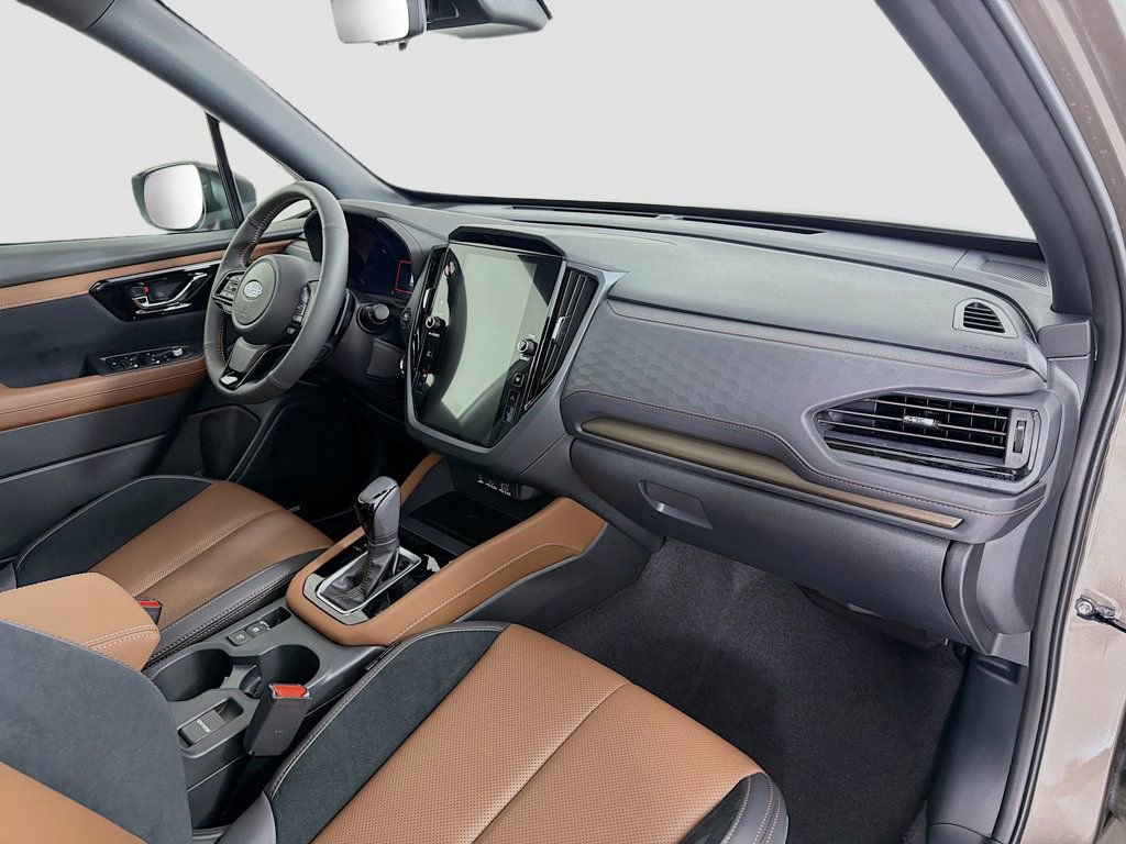 Used 2025 Subaru Forester Touring w/ Touring Package image 32