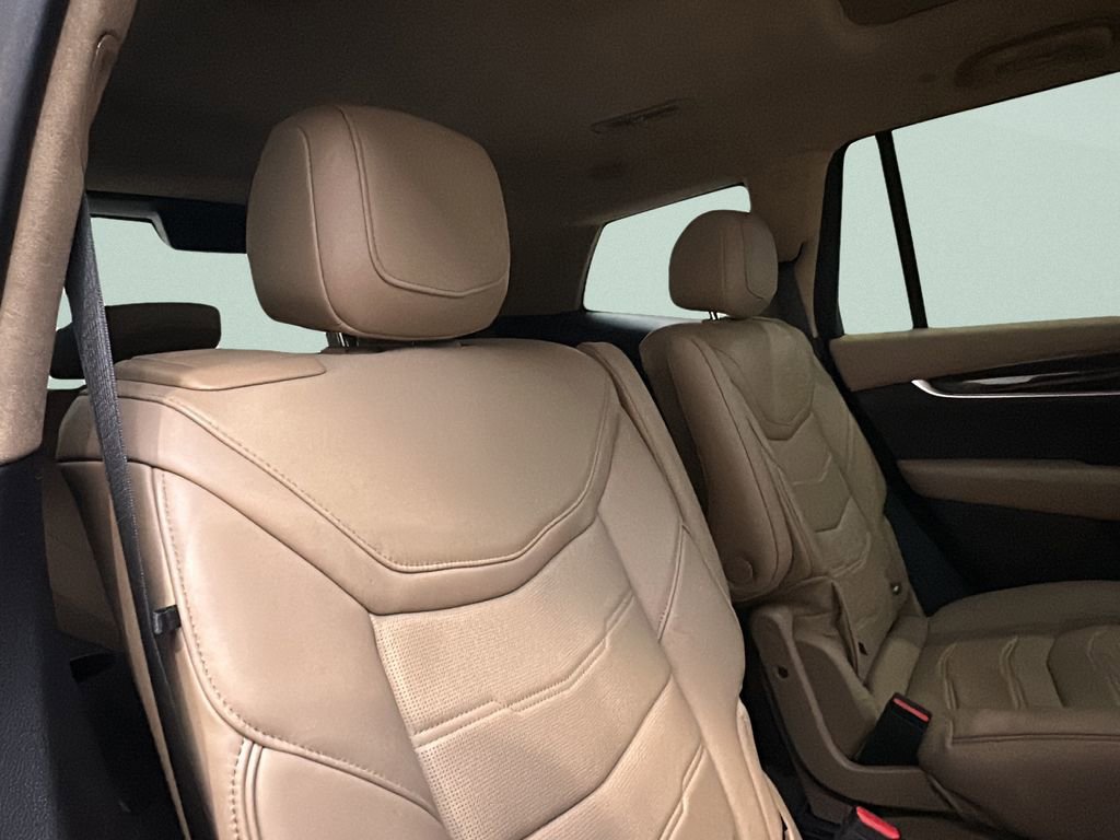 Used 2024 Cadillac XT6 Premium Luxury w/ Platinum Package AWD/4WD image 18