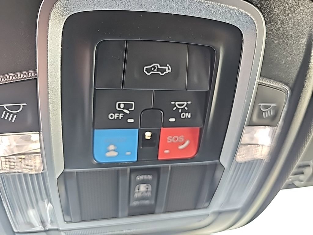 Certified 2025 RAM 1500 Big Horn image 34