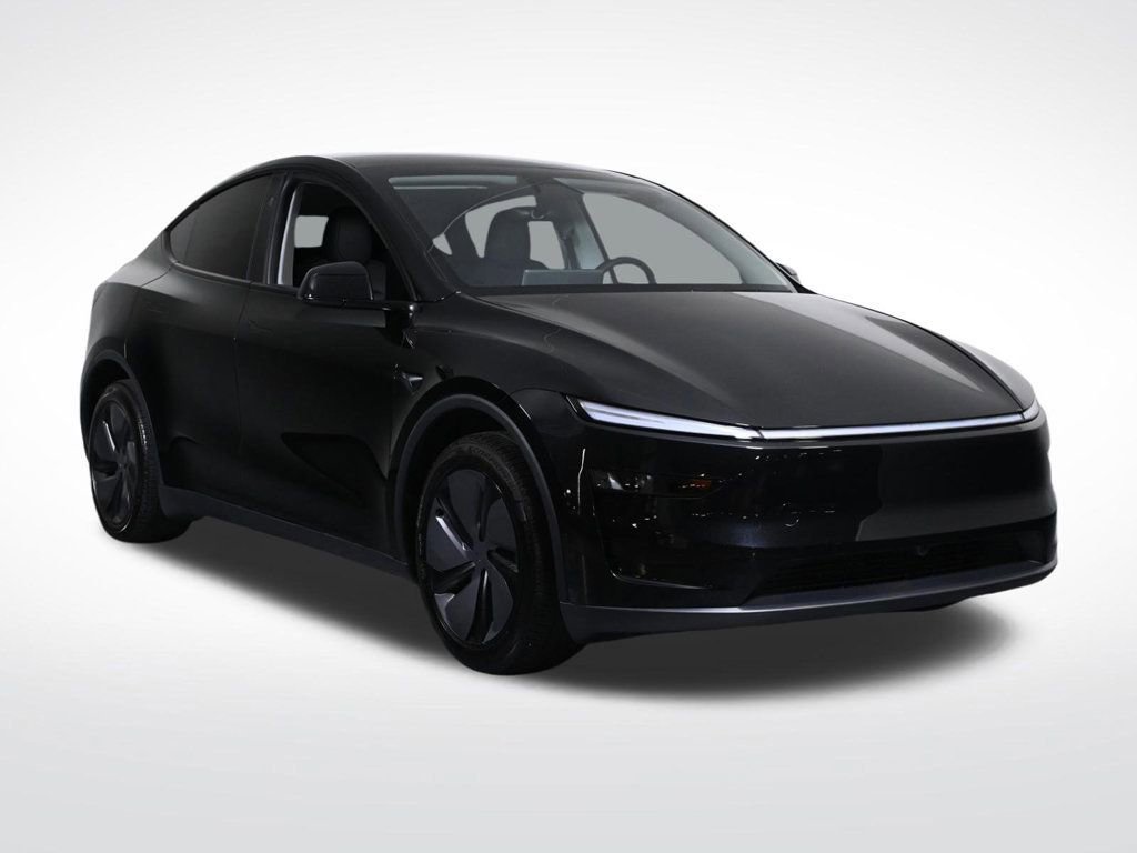 Used 2026 Tesla Model Y 2WD image 7