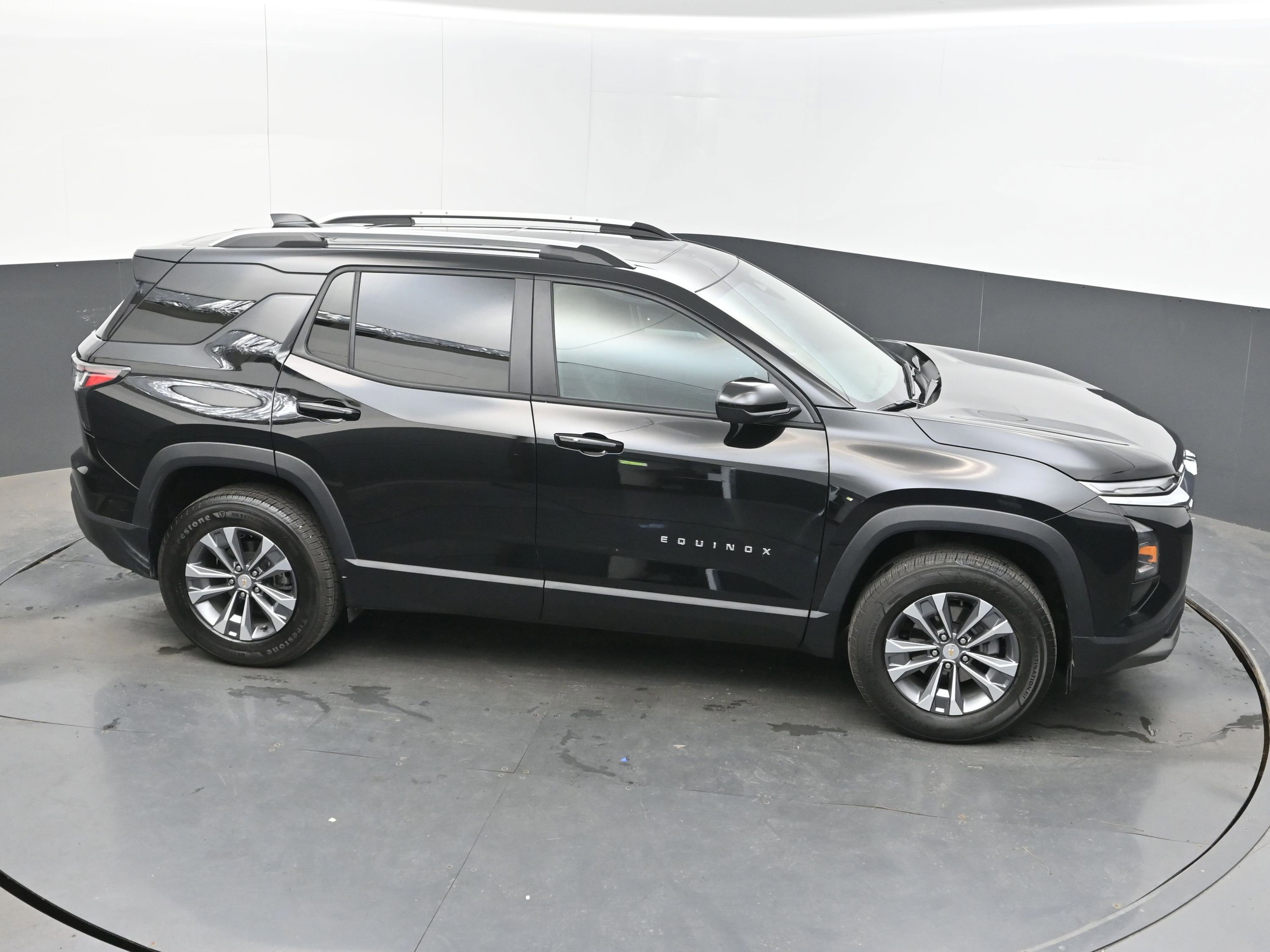 Used 2025 Chevrolet Equinox LT w/ Convenience Package II image 28