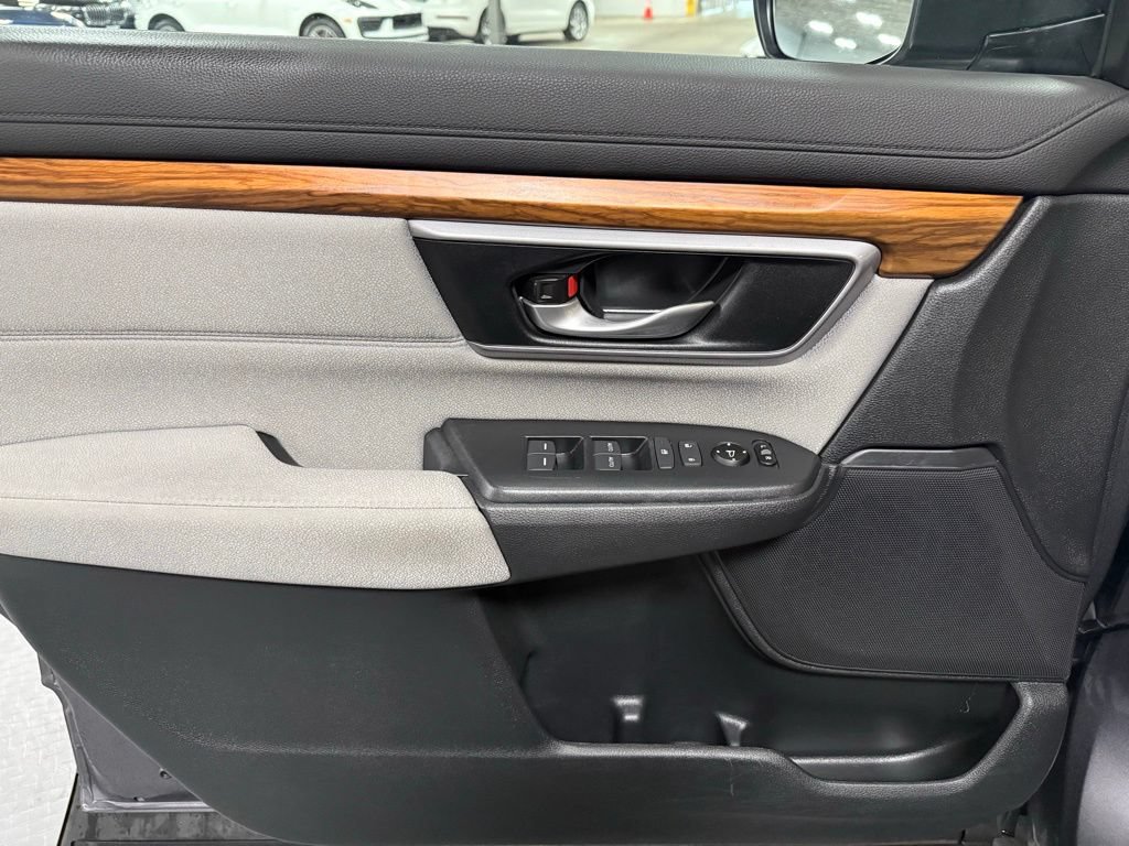 Used 2017 Honda CR-V EX image 8