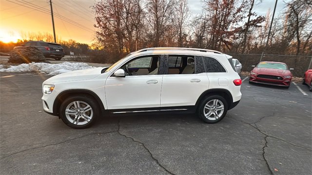 Used 2022 Mercedes-Benz GLB 250 4MATIC image 8