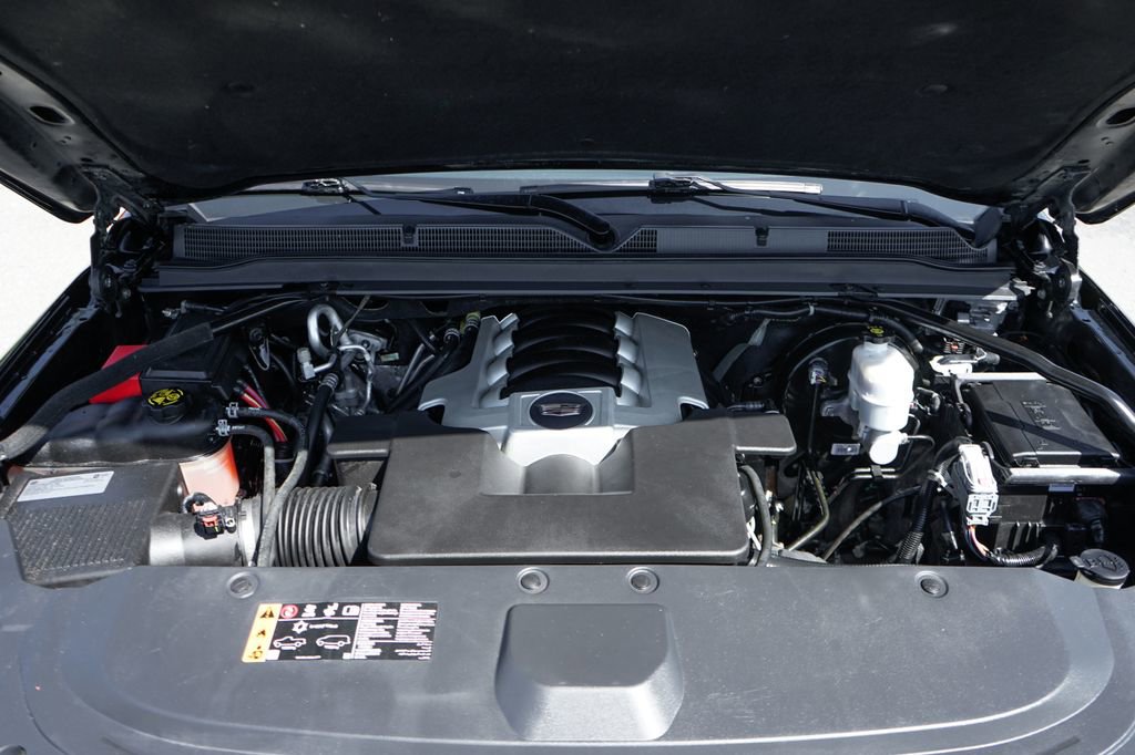 Used 2018 Cadillac Escalade ESV Premium Luxury image 14