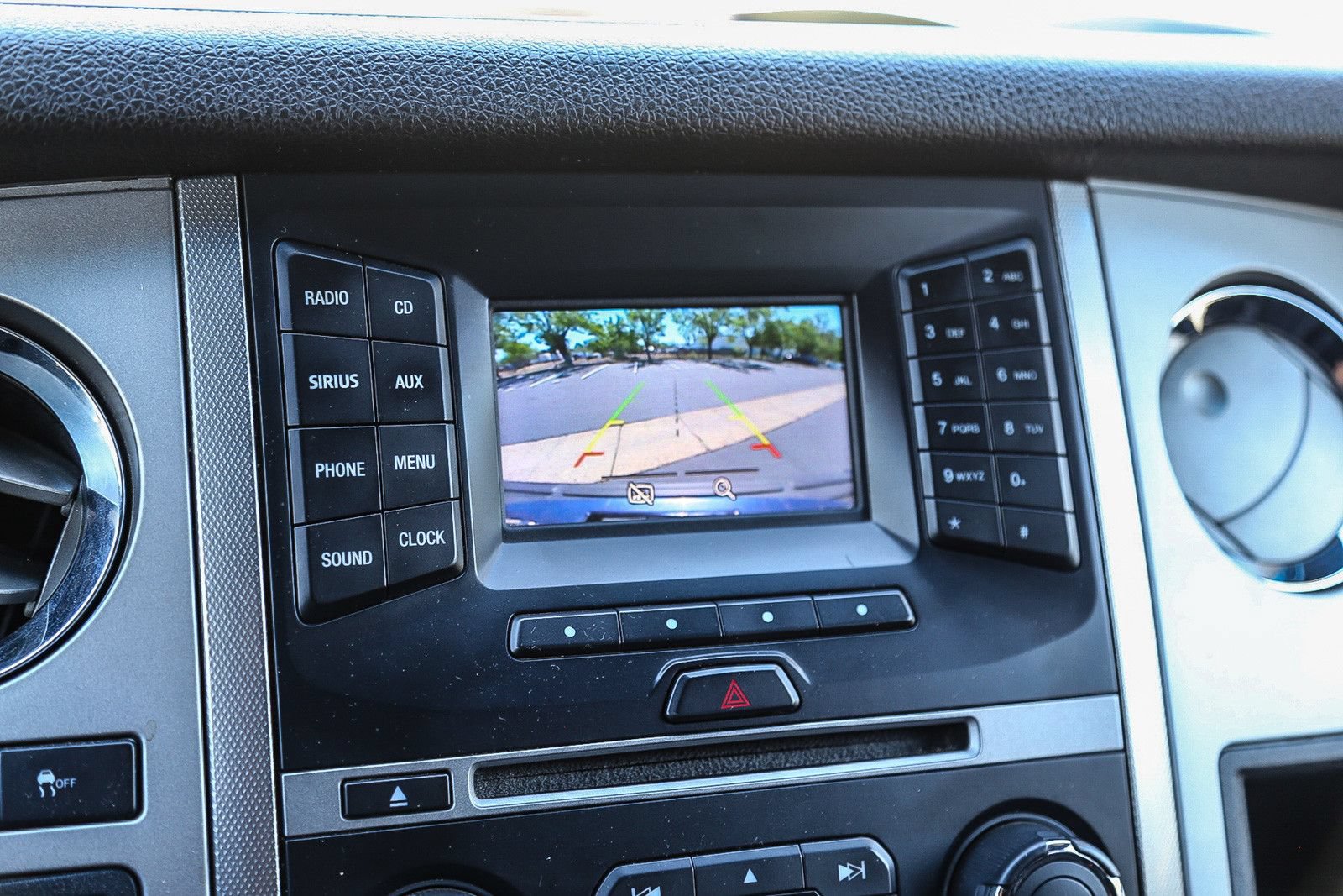 Used 2017 Ford Expedition XLT AWD/4WD image 22