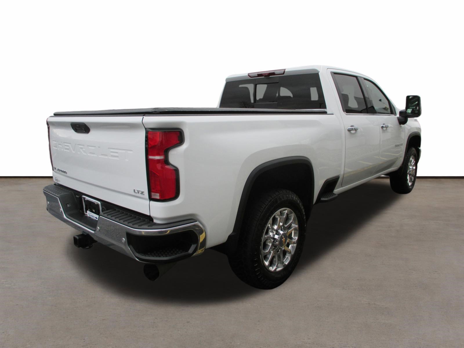 Used 2024 Chevrolet Silverado 3500 LTZ w/ LTZ Premium Package image 5