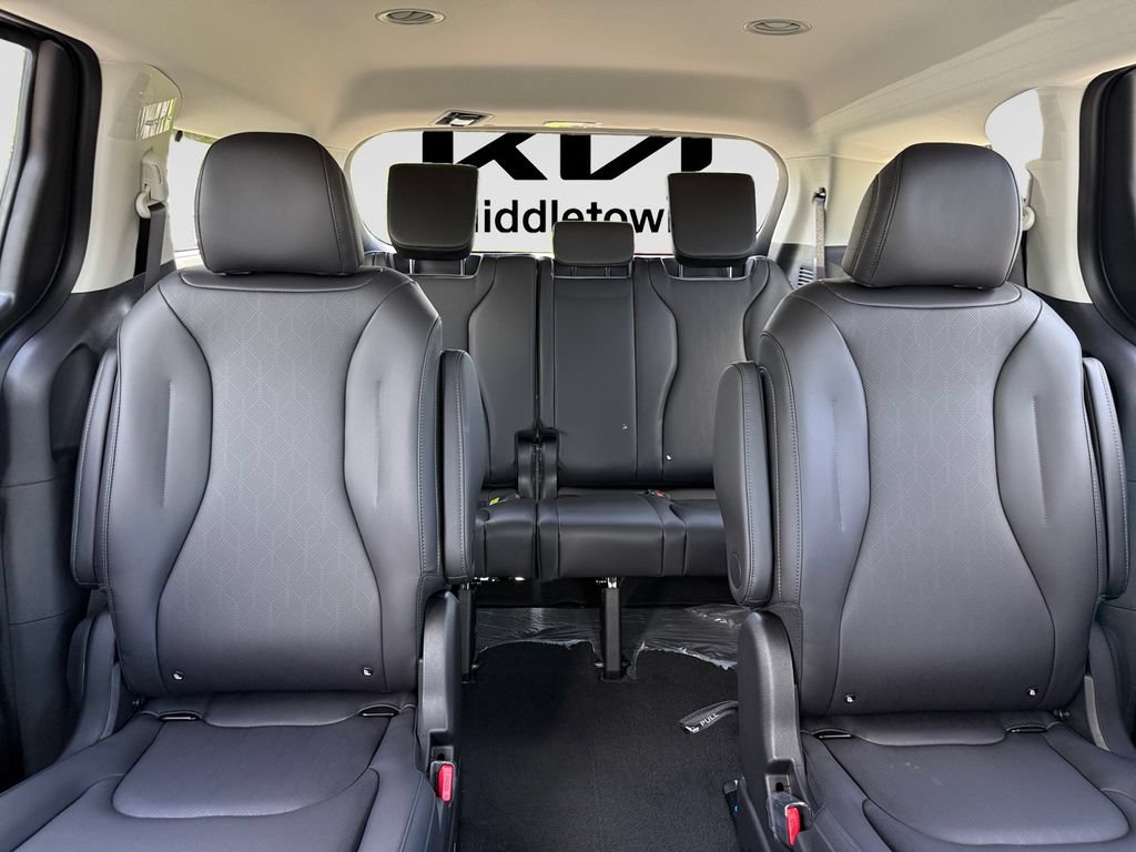 New 2027 Kia Carnival EX FWD image 16