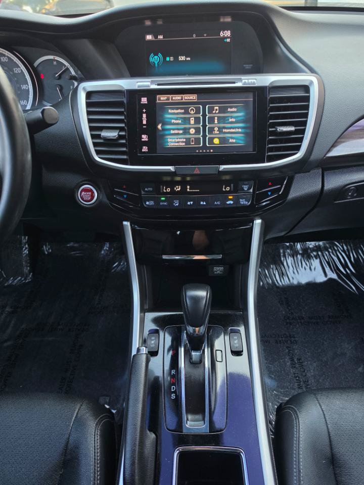 Used 2017 Honda Accord Touring image 15