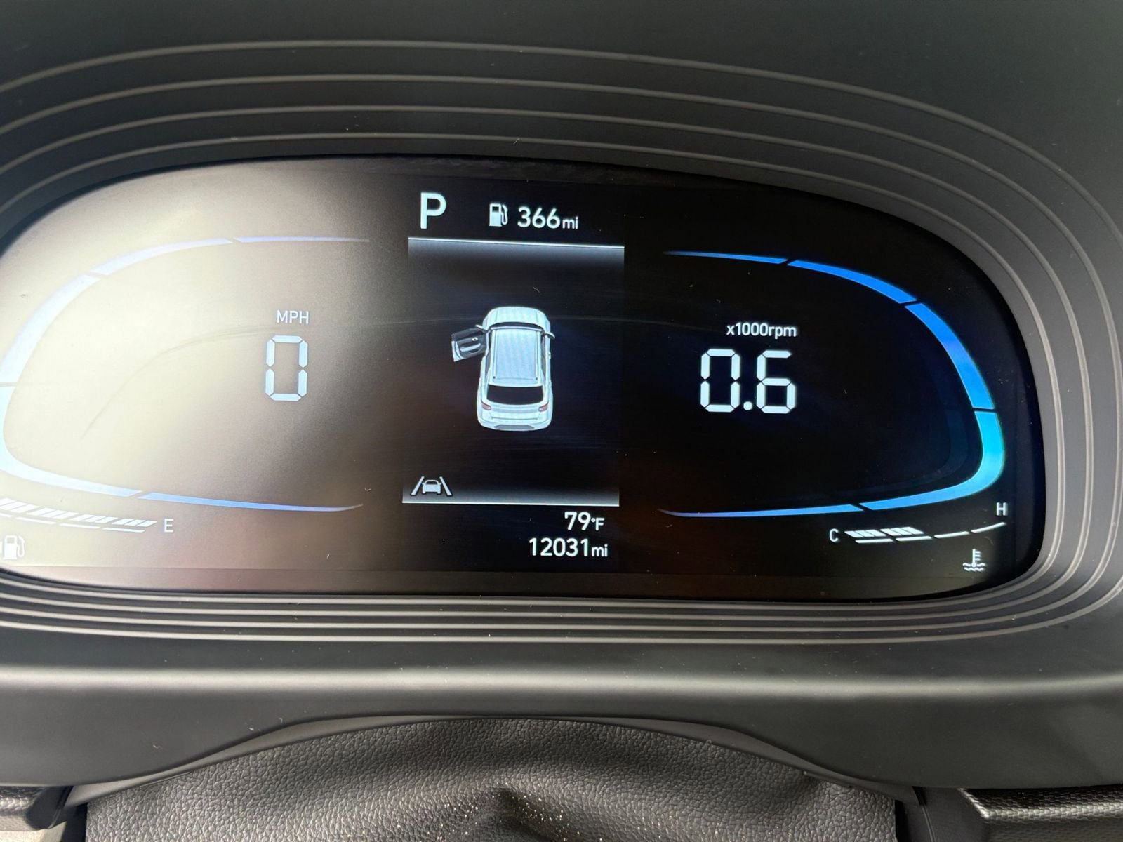 Used 2025 Hyundai Venue SEL image 40