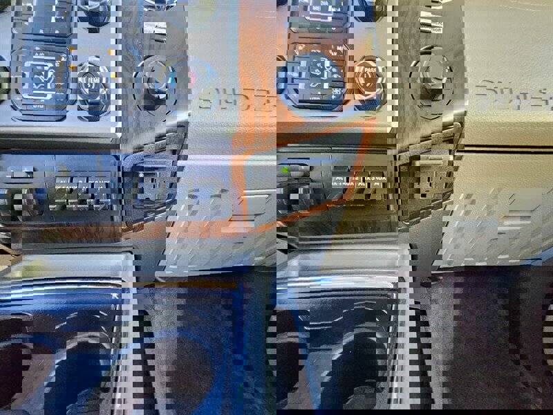 Used 2013 Ford F350 Lariat image 19