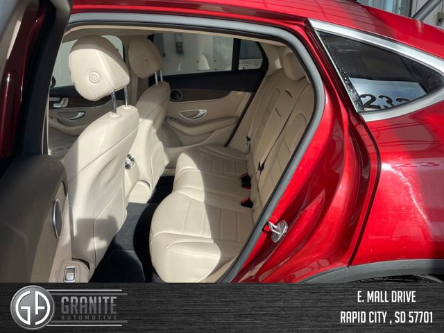 Used 2020 Mercedes-Benz GLC 300 4MATIC Coupe image 25