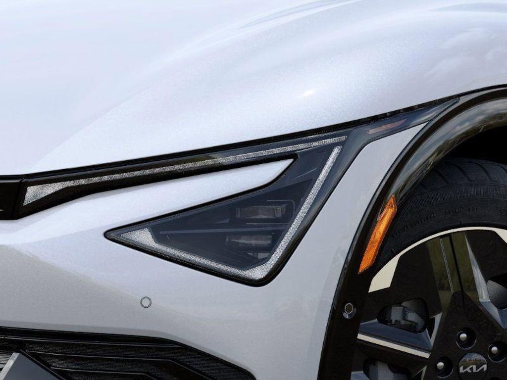 New 2025 Kia EV6 Wind AWD/4WD image 10