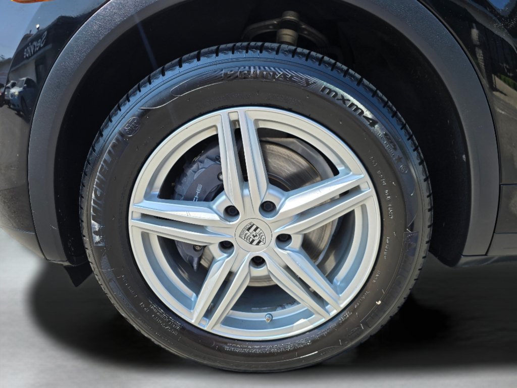 Used 2012 Porsche Cayenne AWD/4WD image 31