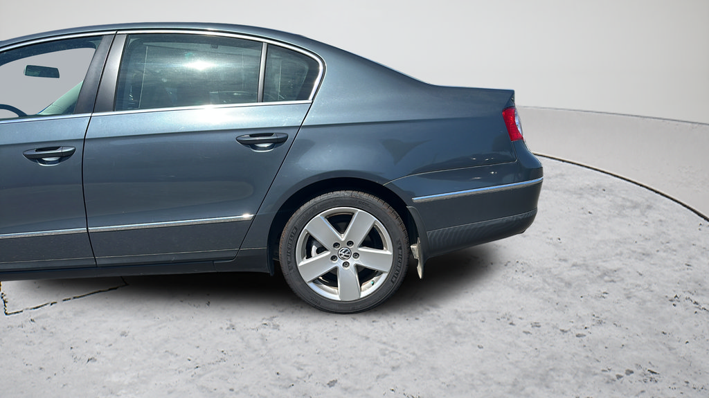 Used 2009 Volkswagen Passat Komfort FWD image 22