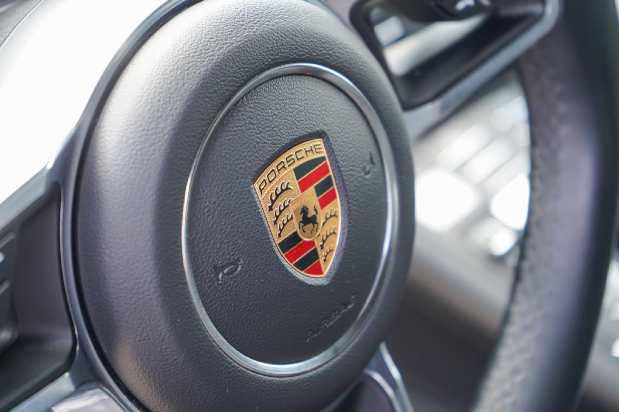 Used 2020 Porsche Macan image 20