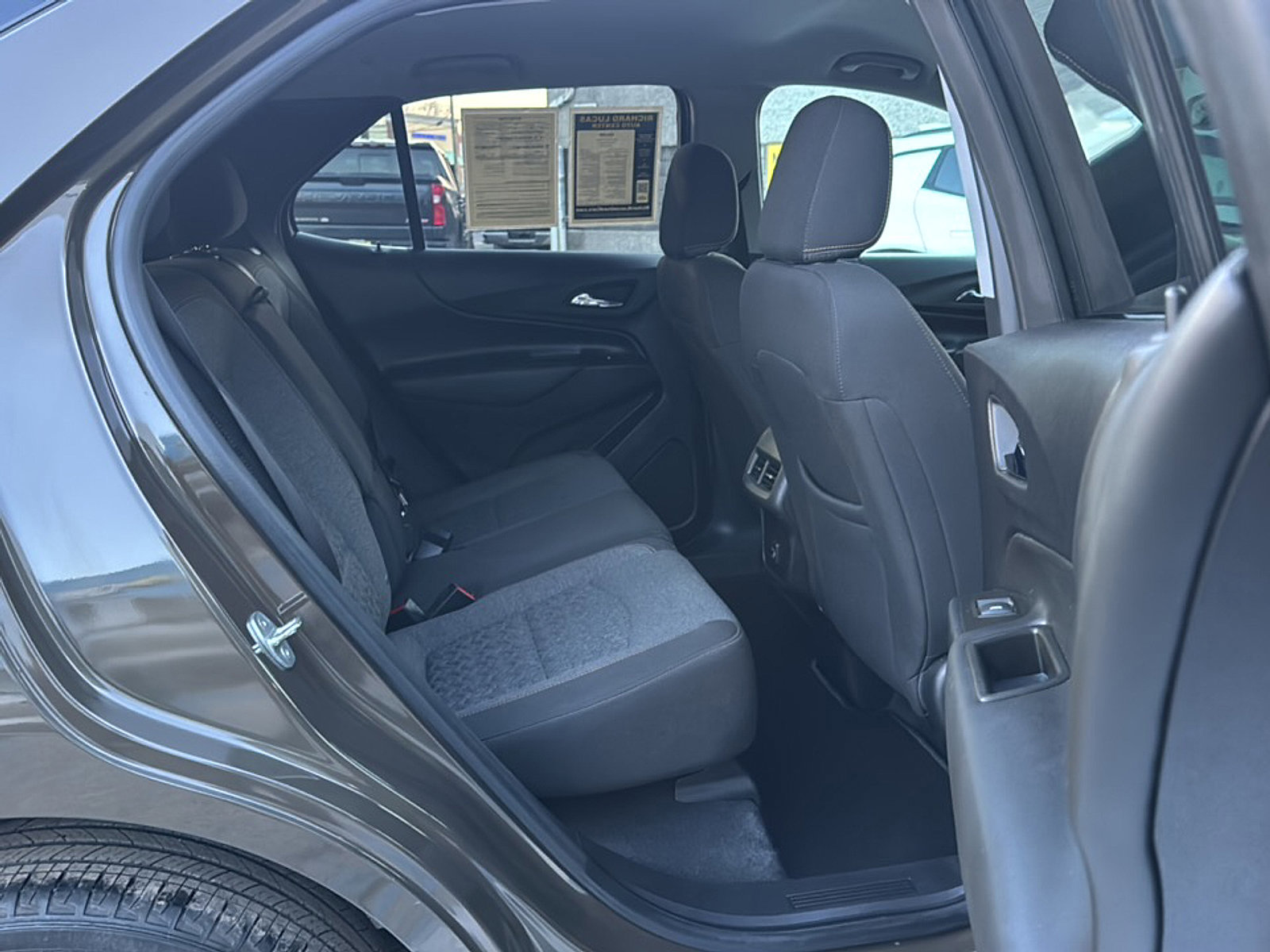 Used 2023 Chevrolet Equinox LT image 22