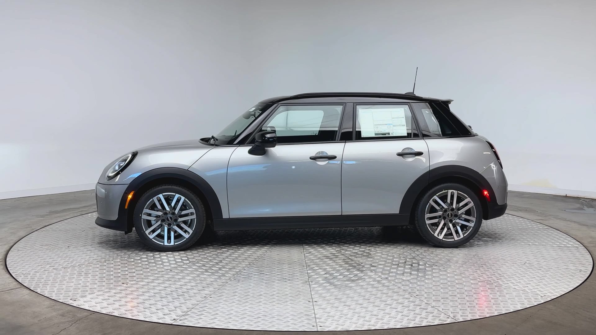 Used 2026 MINI Cooper S FWD image 5