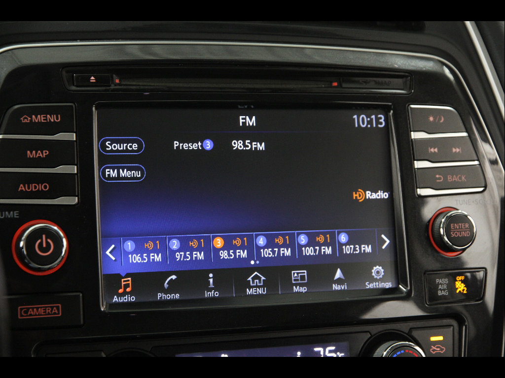 Used 2017 Nissan Maxima Platinum FWD image 10
