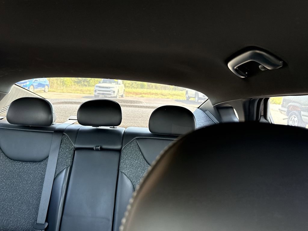 Used 2025 Kia K4 GT-Line image 11