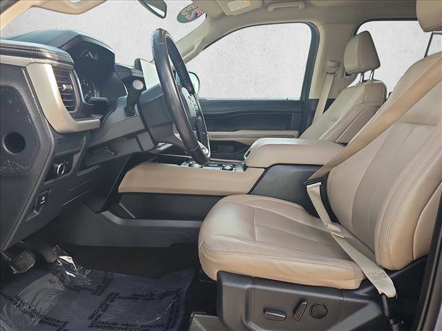 Used 2023 Ford Expedition Max XLT image 16