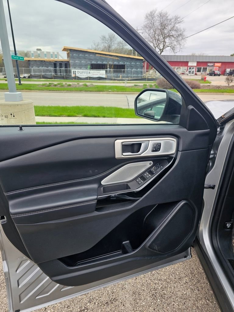 Used 2023 Ford Explorer ST w/ Equipment Group 401A AWD/4WD image 8