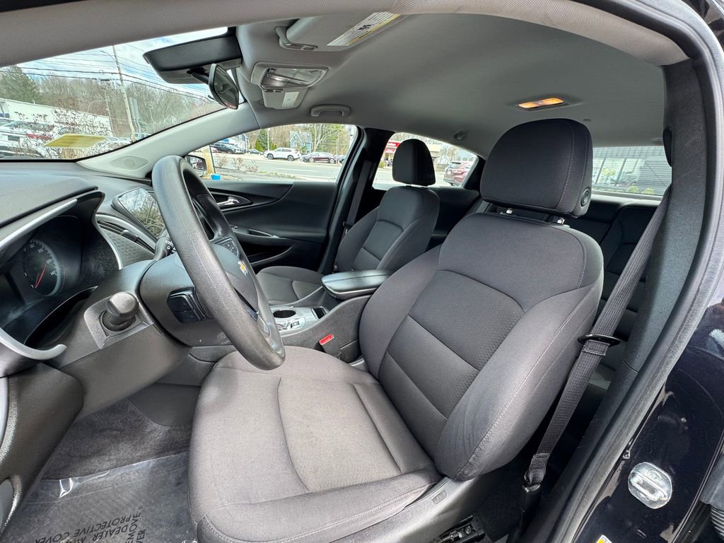 Used 2023 Chevrolet Malibu LT image 22