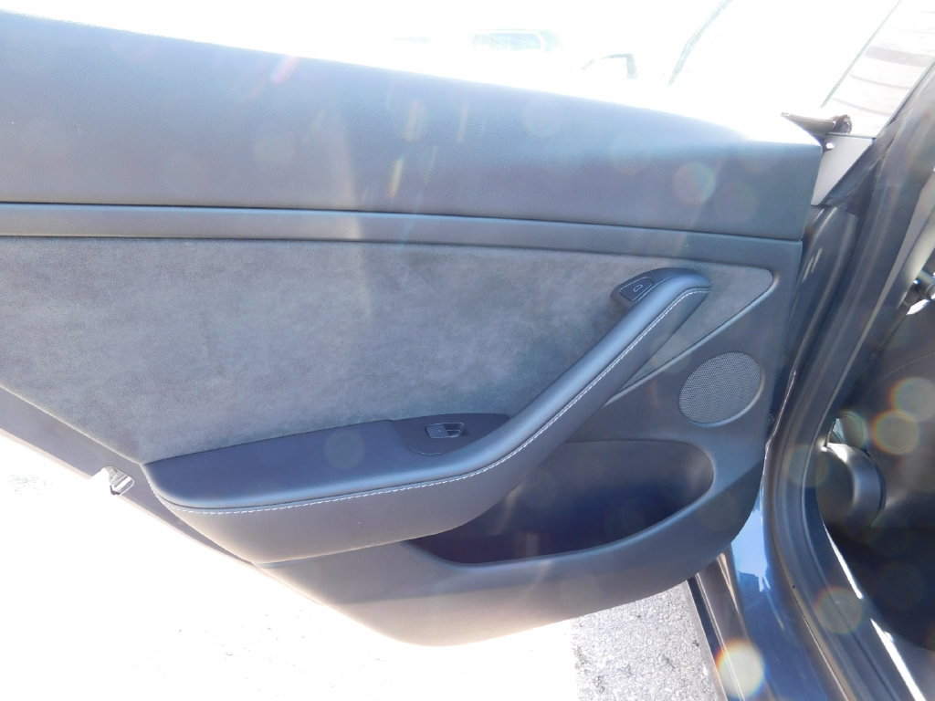 Used 2022 Tesla Model 3 Long Range AWD/4WD image 10